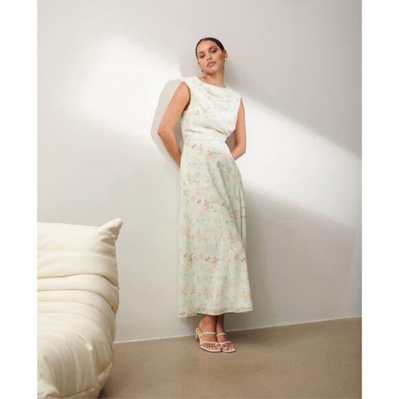 Abercrombie & Fitch Draped Open-Back Maxi Dress in Light Green Floral - Picture 2 of 11